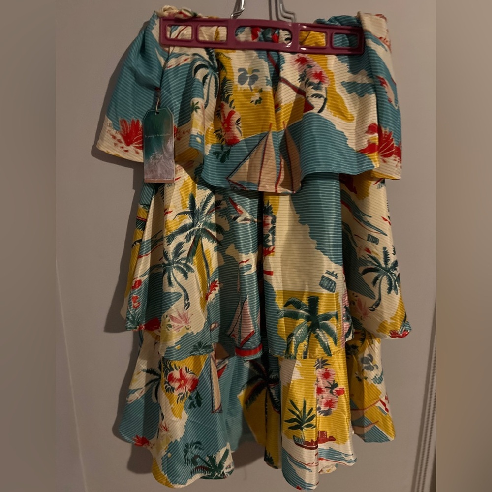 True Destinations Resort Wear Dress (or skirt) NWT L